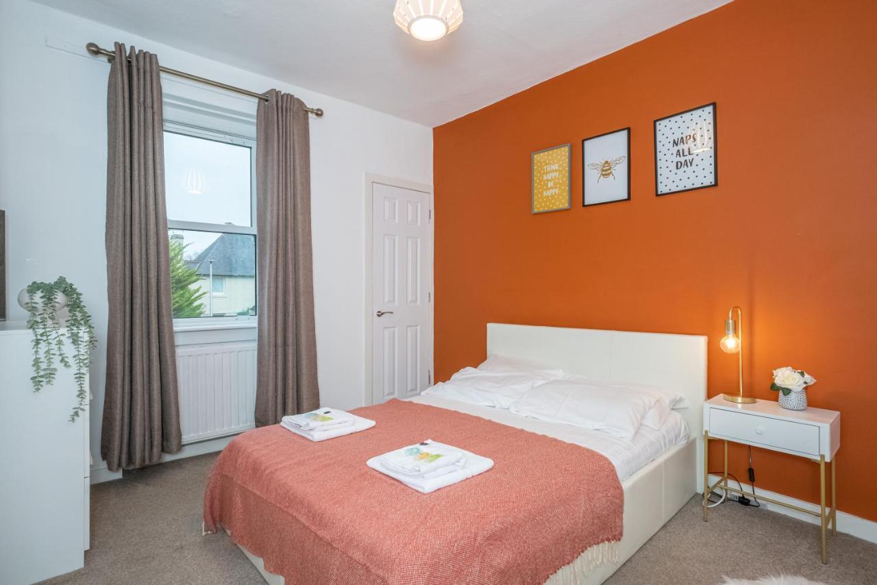 Pass The Keys Cosy And Spacious 2 Beds Flat With - Free Parking 에든버러 외부 사진